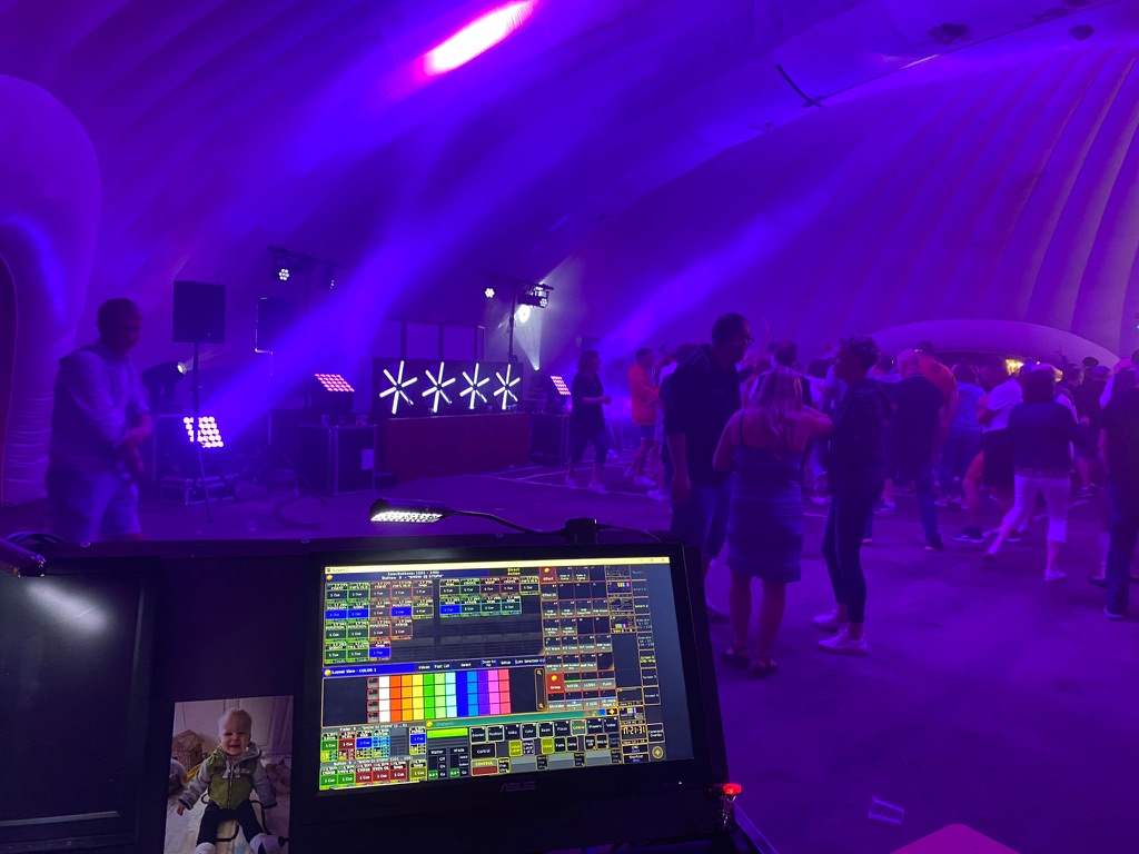 Au cœur de la soirée — photo Chatycov Events